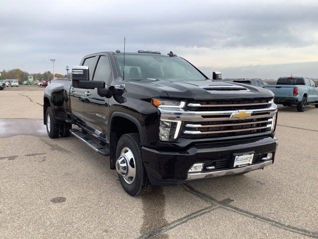 2022 Chevrolet Silverado 3500 HD High Country