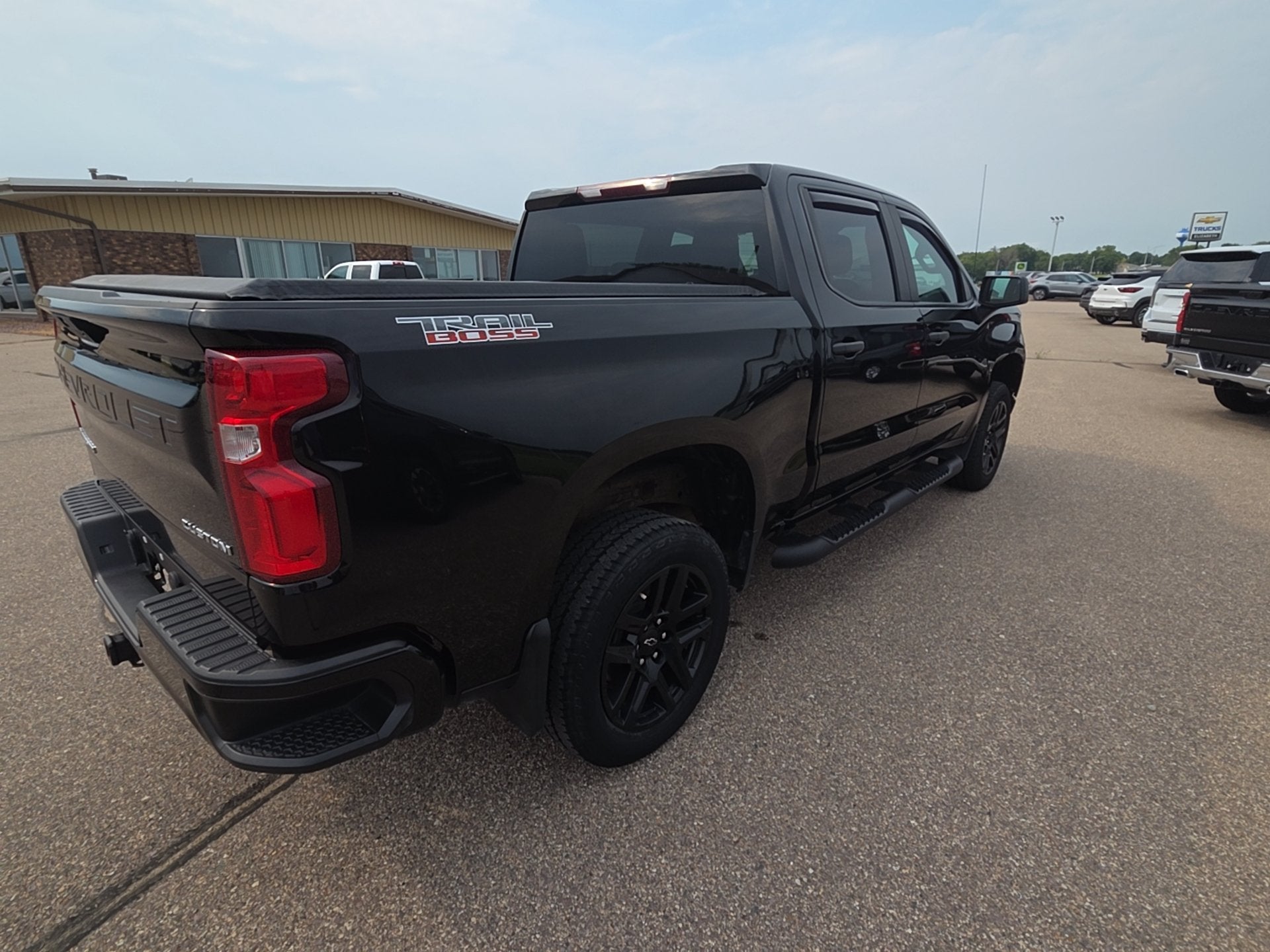 2021 Chevrolet Silverado 1500 Custom Trail Boss