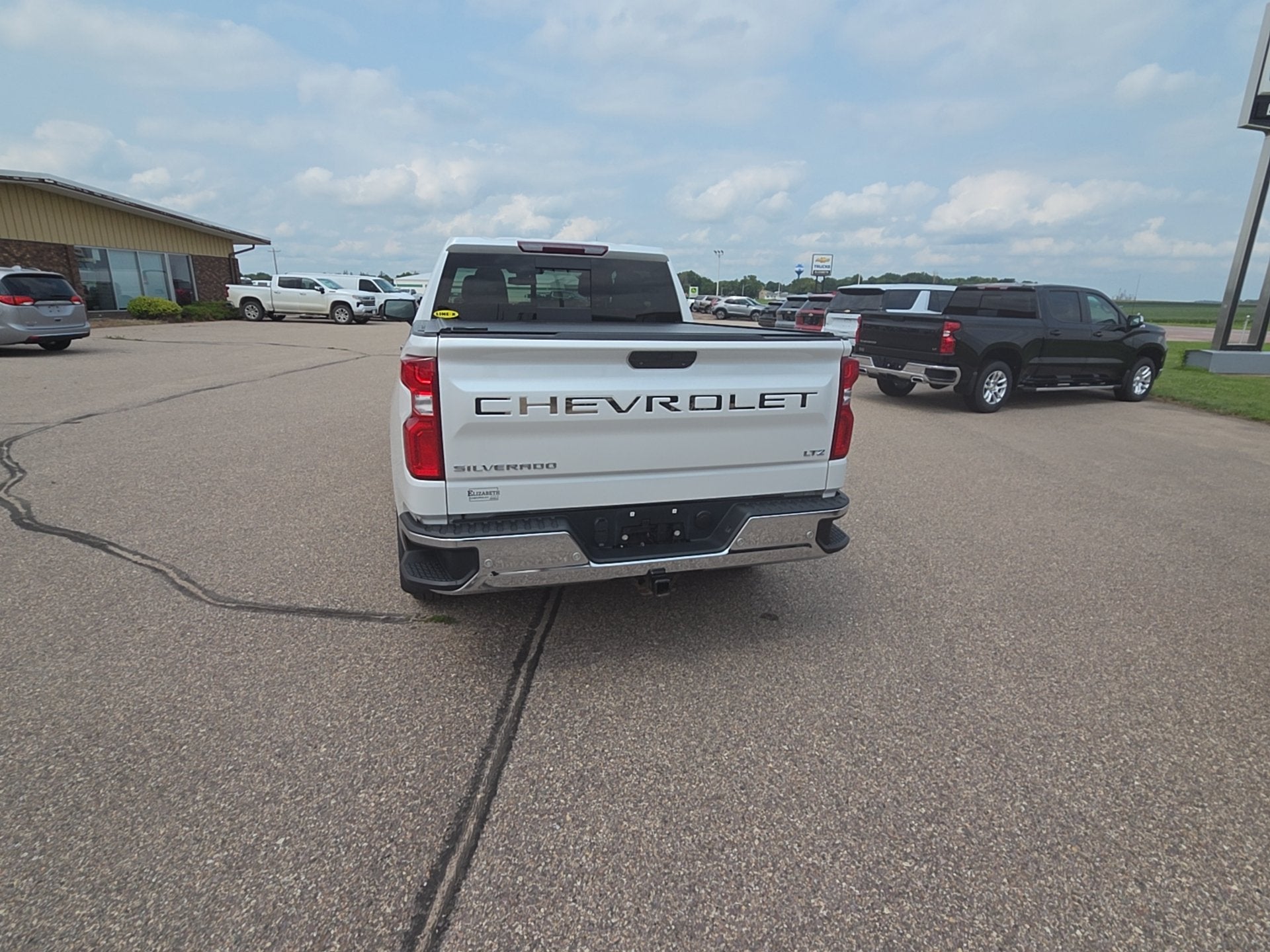 Used 2020 Chevrolet Silverado 1500 LTZ with VIN 1GCUYGED1LZ109596 for sale in Truman, Minnesota