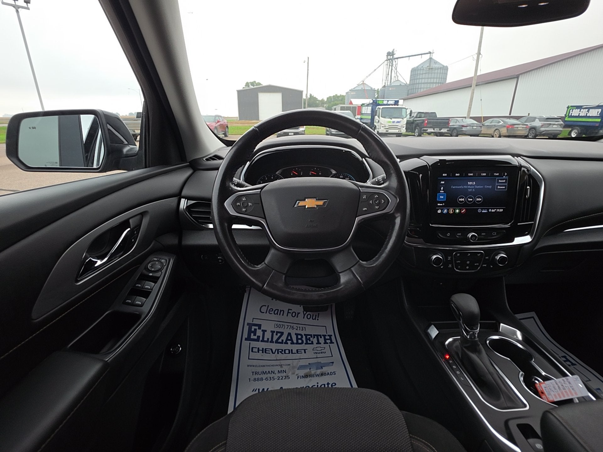 2021 Chevrolet Traverse LT Cloth
