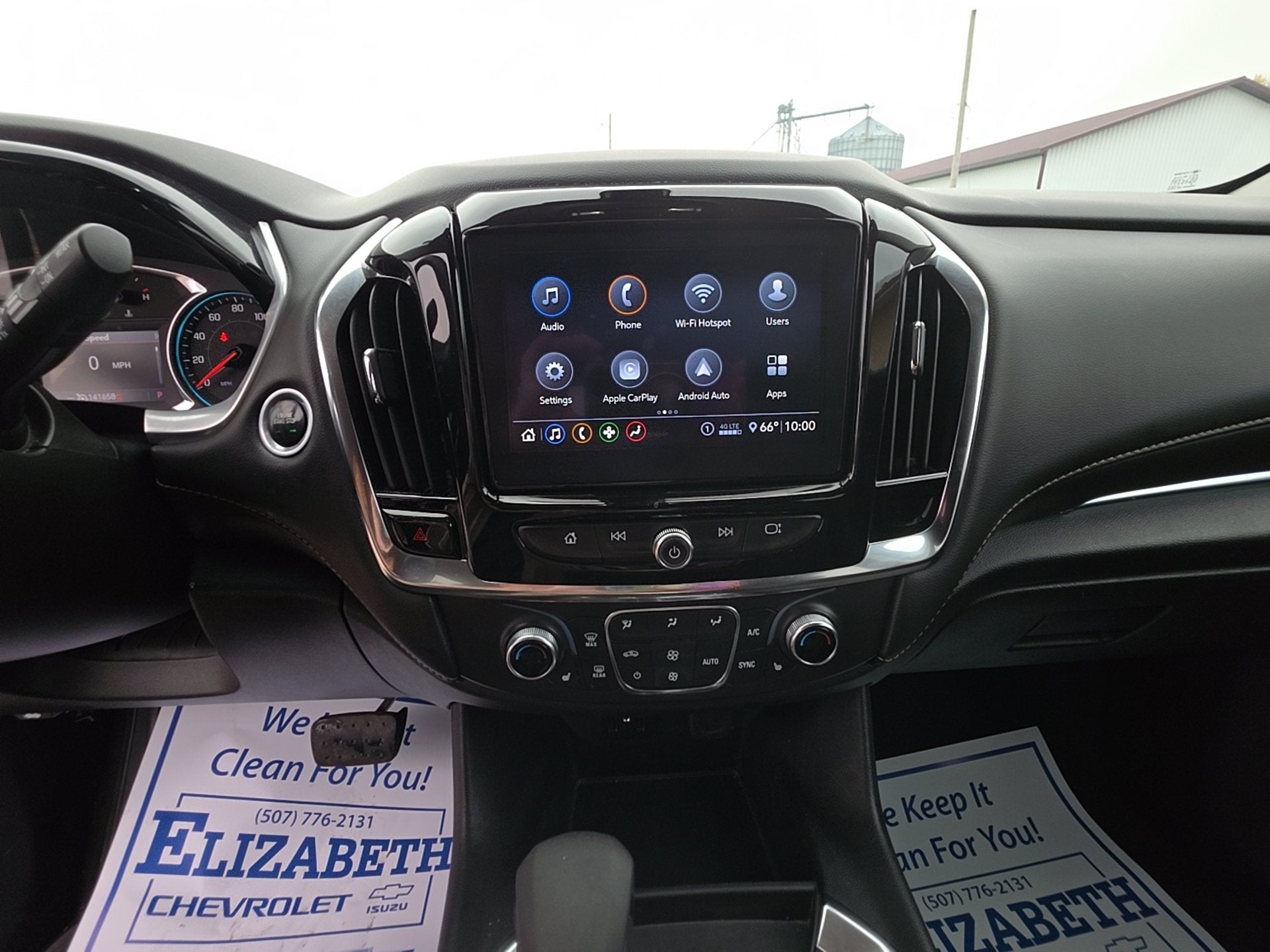 2021 Chevrolet Traverse LT Cloth