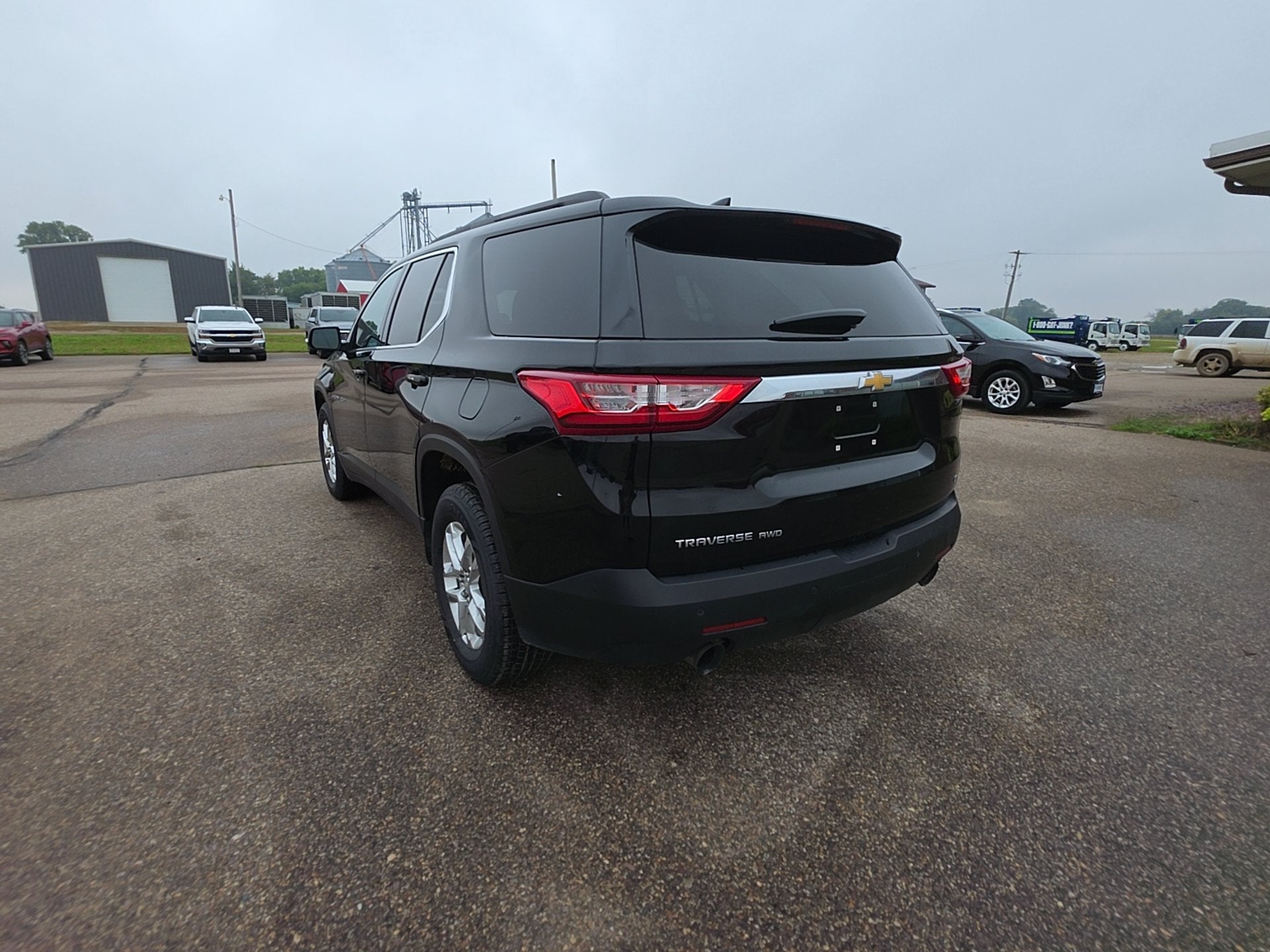 2021 Chevrolet Traverse LT Cloth