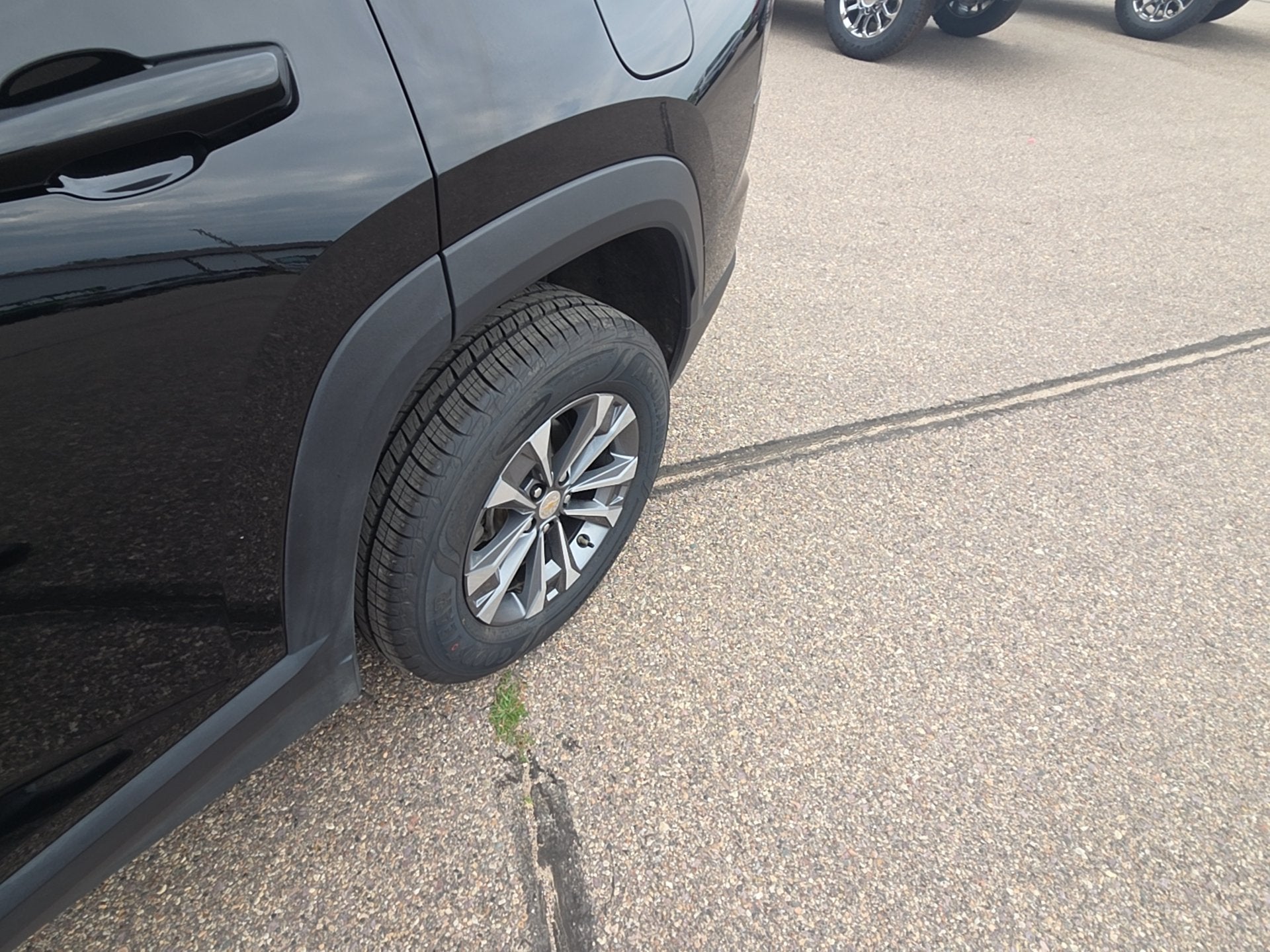 Used 2025 Chevrolet Equinox LT with VIN 3GNAXPEG3SL122184 for sale in Truman, Minnesota